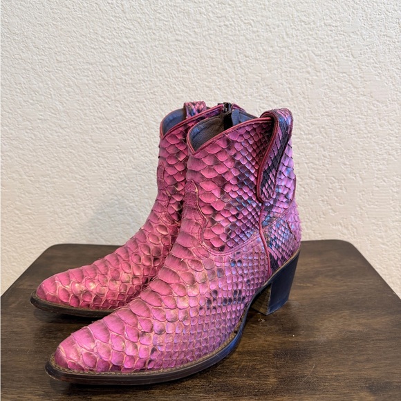 Snakeskin Pink Ankle Booties - Picture 3 of 7